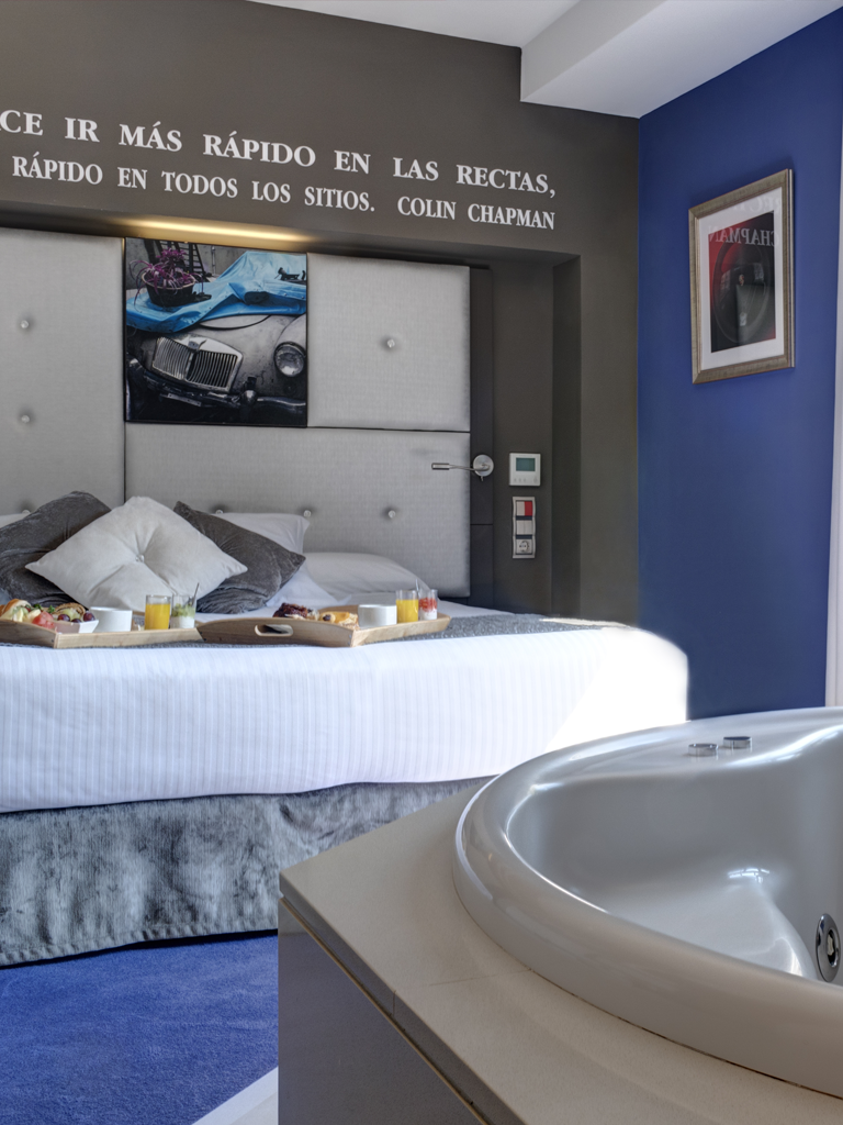 Junior suite con jacuzzi privado en Costa Esmeralda Suites, Suances, Cantabria